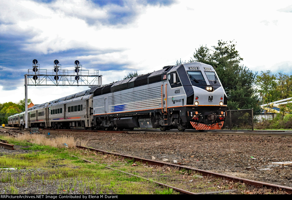 NJT 4008 on train 1167